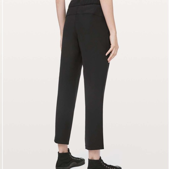 Lululemon On The Fly Pant *Woven 27" - Picture 2 of 11